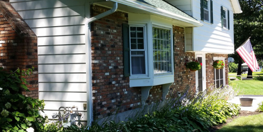 2nd story overhang with drop onto roof